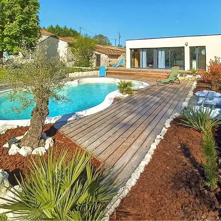 Charmante Maison Avec Piscine Casa vacanze *