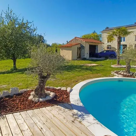 Charmante Maison Avec Piscine *